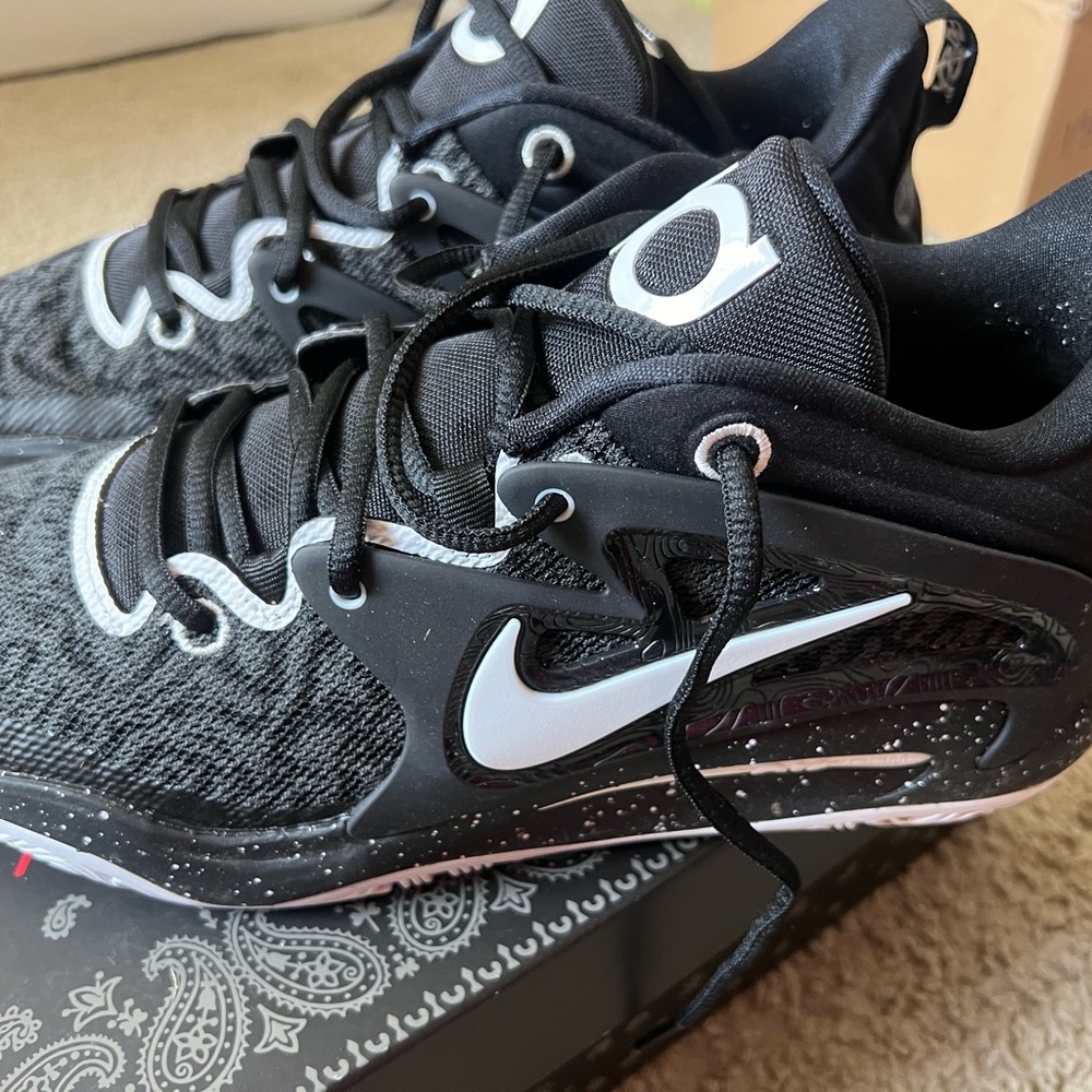 KD 15 basketball shoes- BRAND NEW